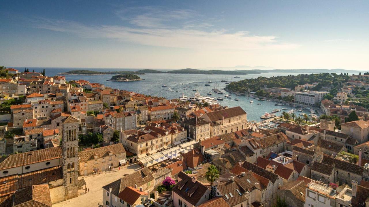 Apartments Stipisic Hvar Town Exterior photo
